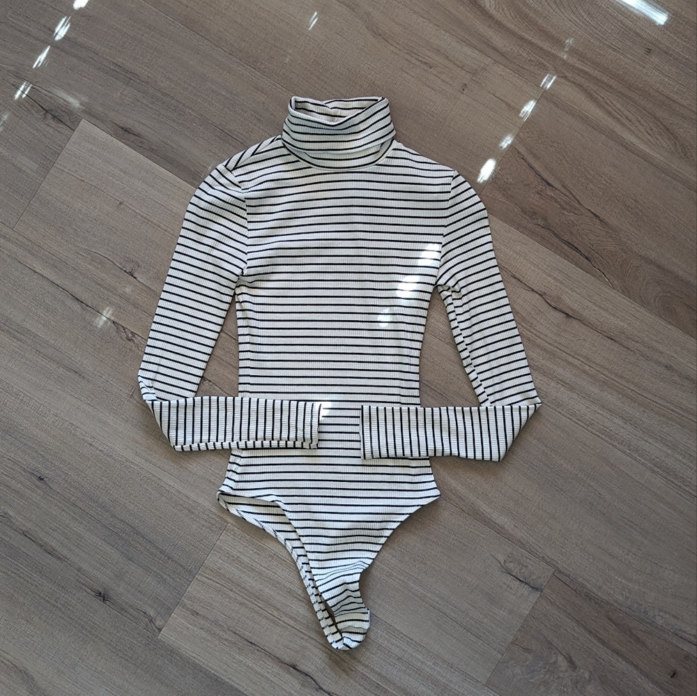 NWT Lulu's Striped Bodysuit